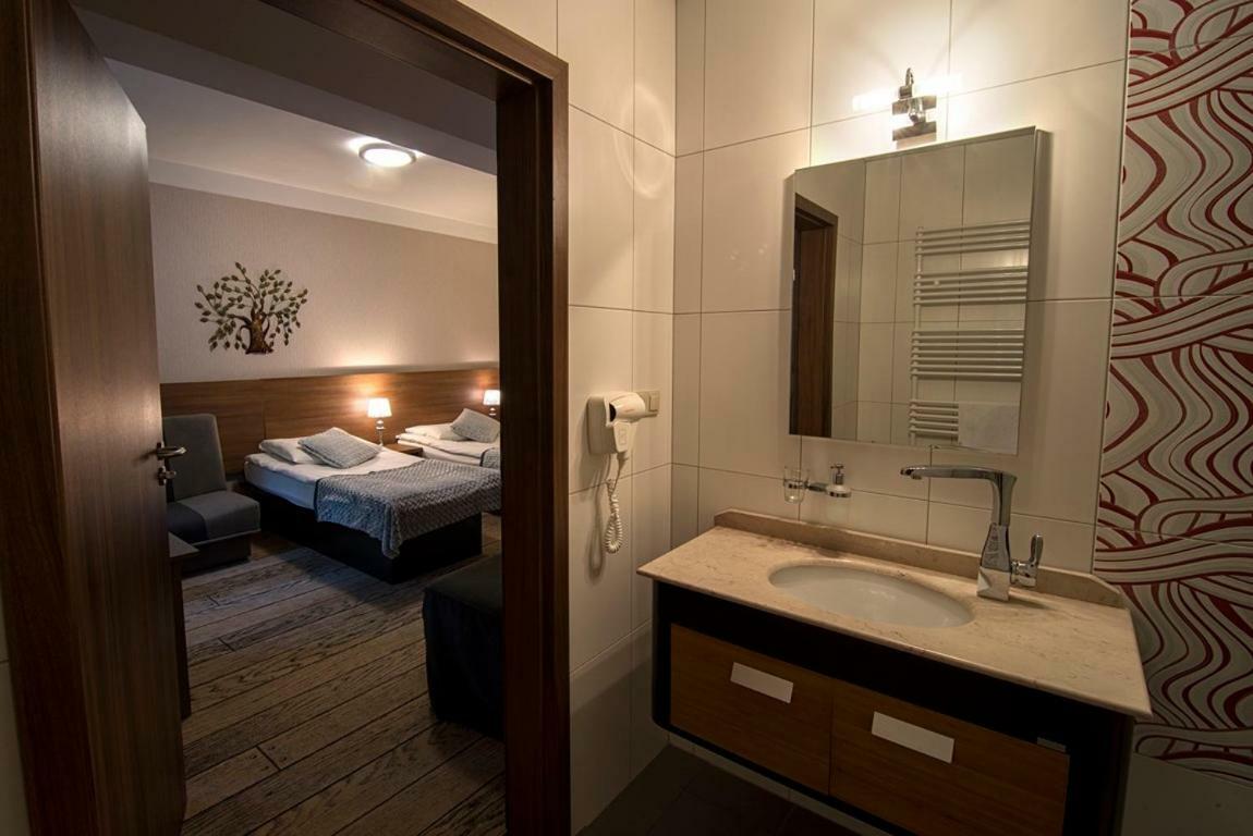 שצ'קלארסקה פוראובה Hotel Europa - Gornicza Strzecha מראה חיצוני תמונה
